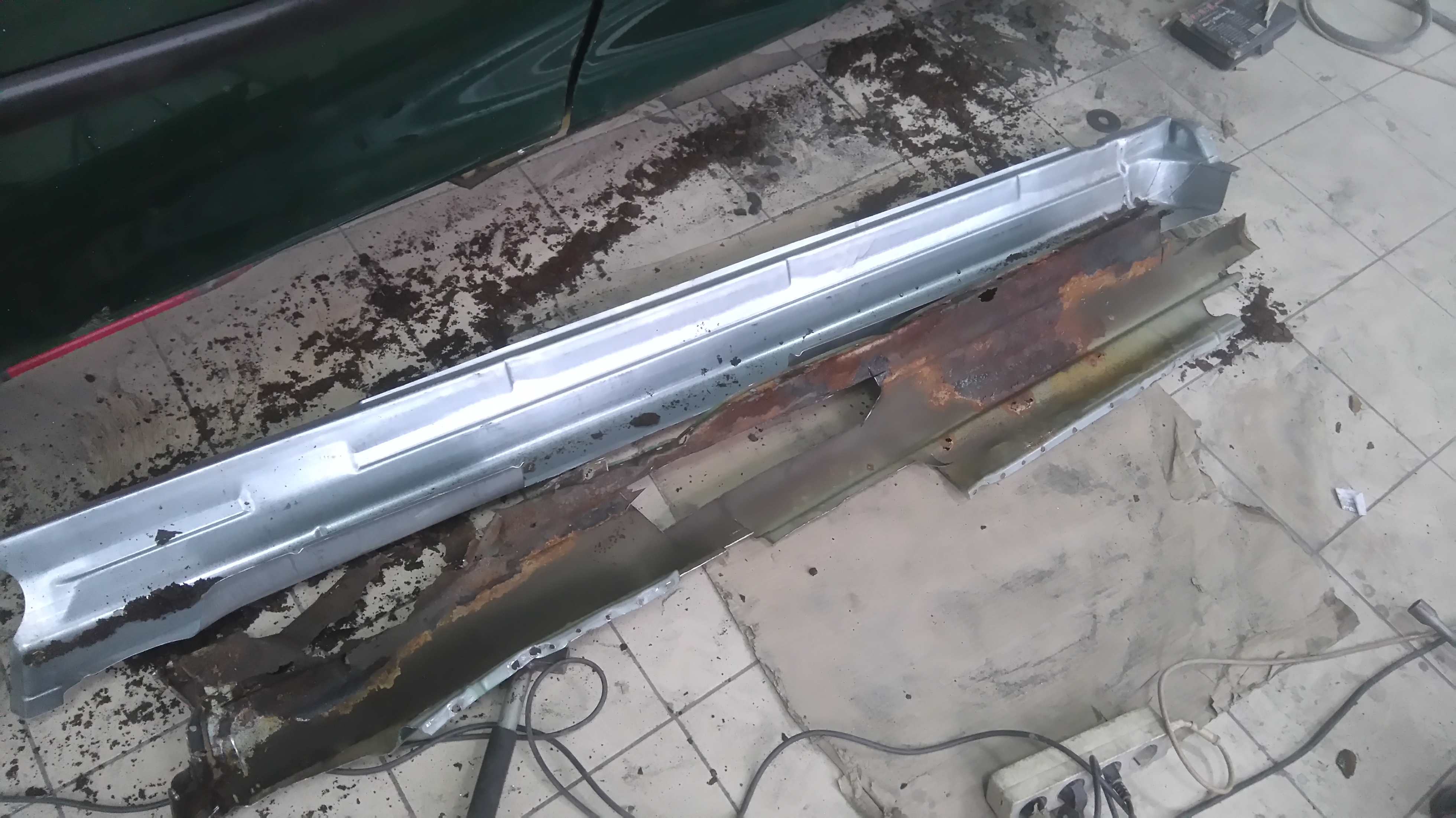 Опель вектра б как снять накладки порогов